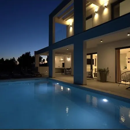 Luxury Villa Mandy With Heated Pool, Jacuzzi & Sauna - Split Villa