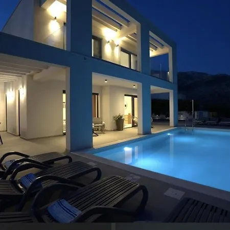 Villa Luxury Villa Mandy With Heated Pool, Jacuzzi & Sauna - Split *