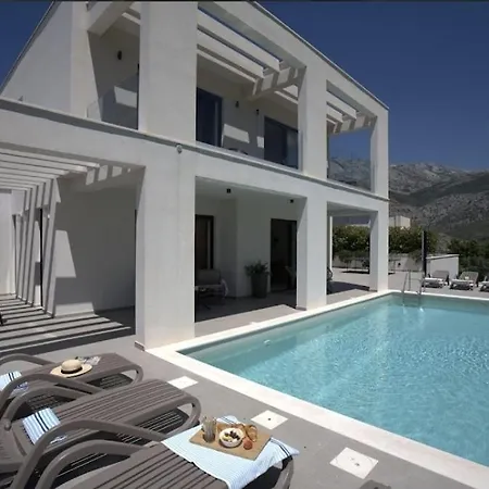 Luxury Villa Mandy With Heated Pool, Jacuzzi & Sauna - Split Žrnovnica