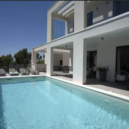 Luxury Villa Mandy With Heated Pool, Jacuzzi & Sauna - Split